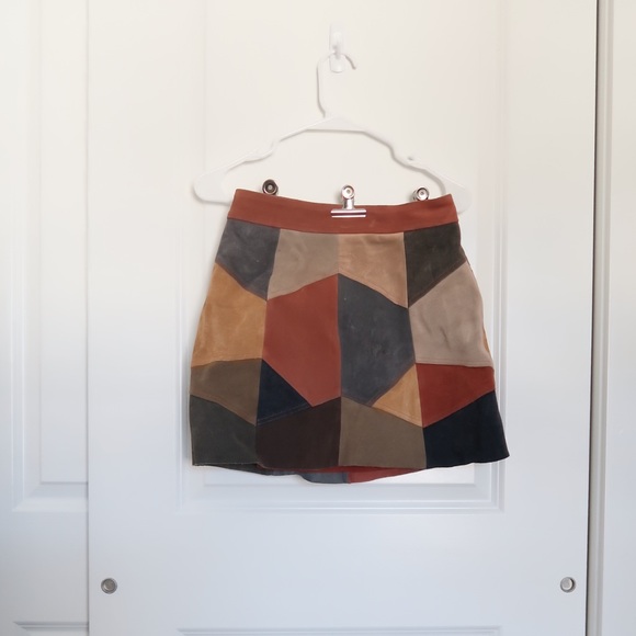 🚫SOLD zara trafaluc suede skirt - Picture 2 of 3